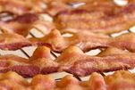 le bacon en tranches